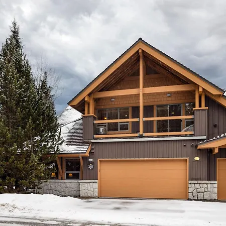 Montebello By Whistler Premier Exterior photo